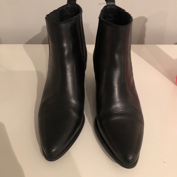 LITTLE BURGUNDY Booties - Picture 5 of 7